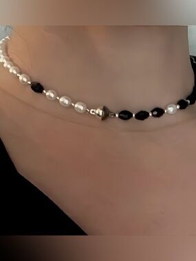 Black & White Beaded Bracelet Duo